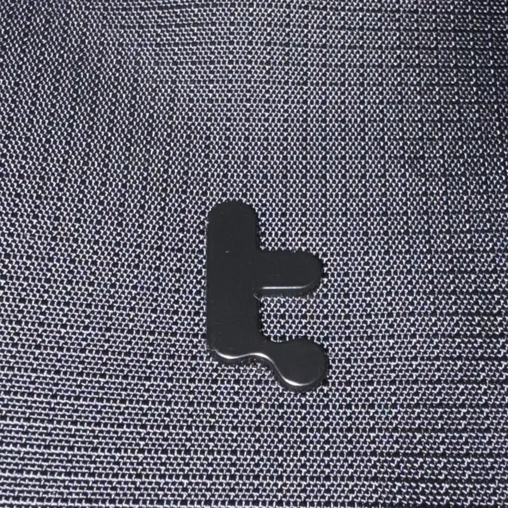 Tomtoc black laptop